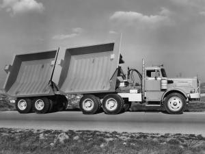 Autocar DCS20064-SNR Dump Truck by Gar Wood '1952